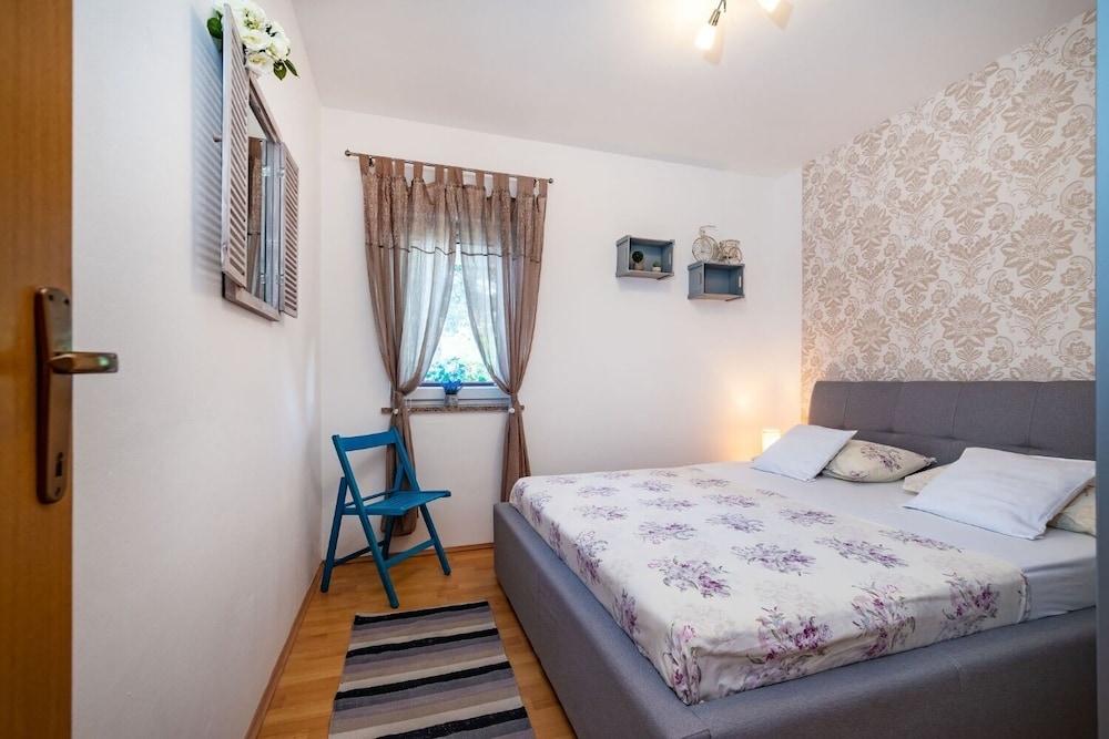 San - Comfortable and Great Location - A1 view 2