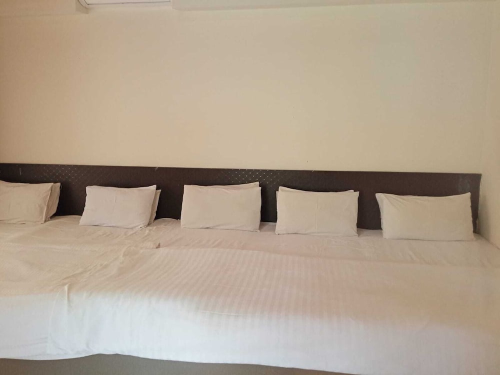 Golden Hill Resort