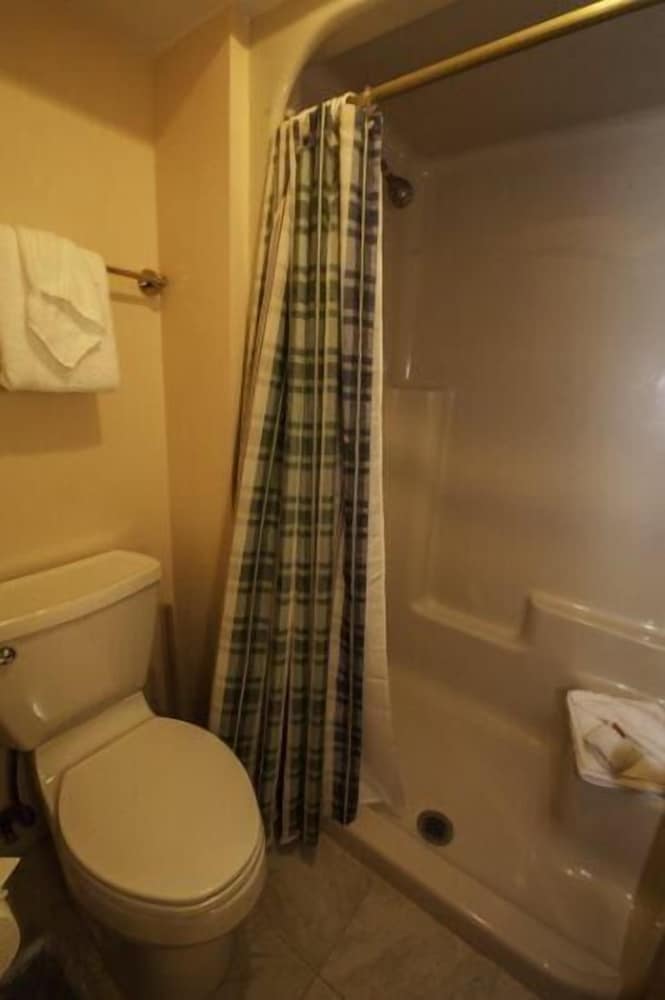 Snowdance Condominiums 2 Bedroom Apartment by Key to the Rockies