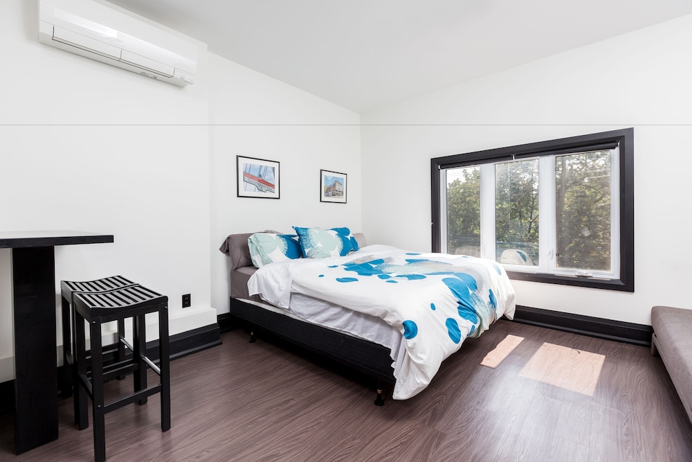 Applewood Suites - West Queen West Lofts - Image 2