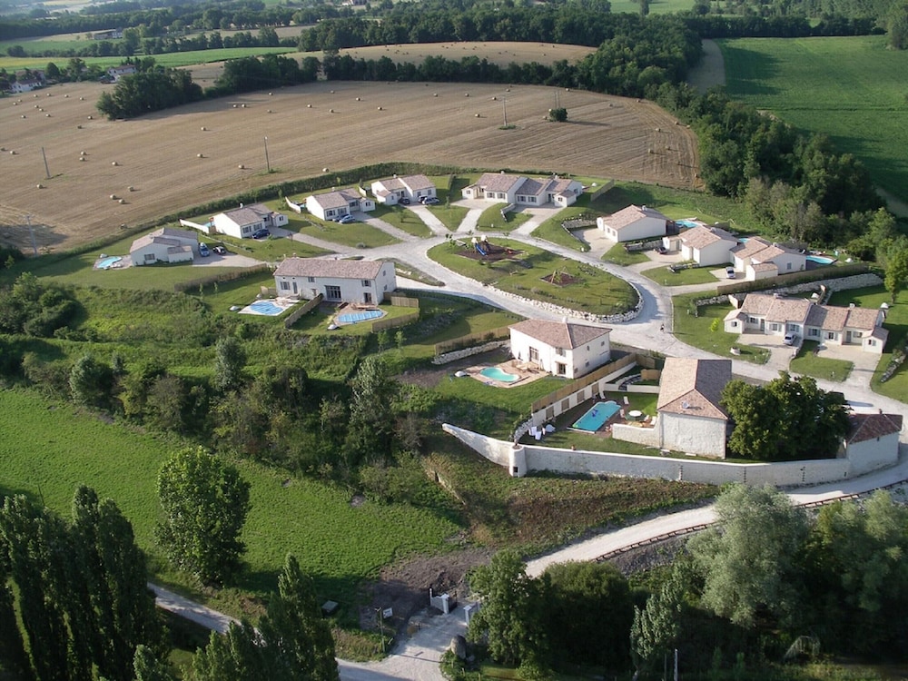 Luxury Villa With Covered Terrace in Chalais