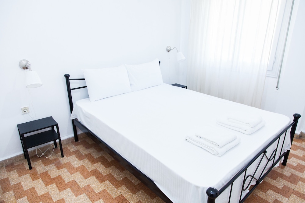 Beautiful Apartment in  Piraeus view 2