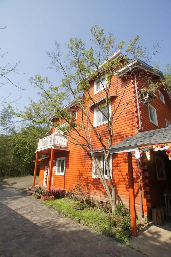 Photo 18