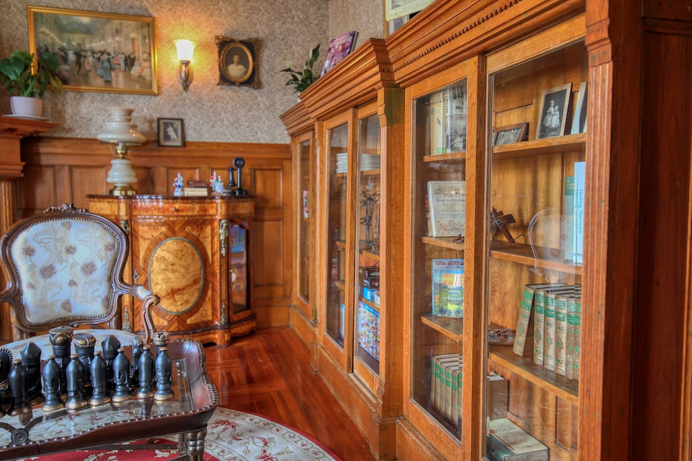 Huddy House Bed & Breakfast
