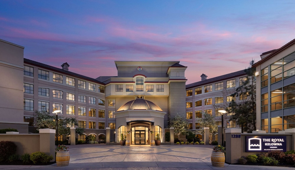 Kelowna Vacations - The Royal Kelowna - Property Image 1