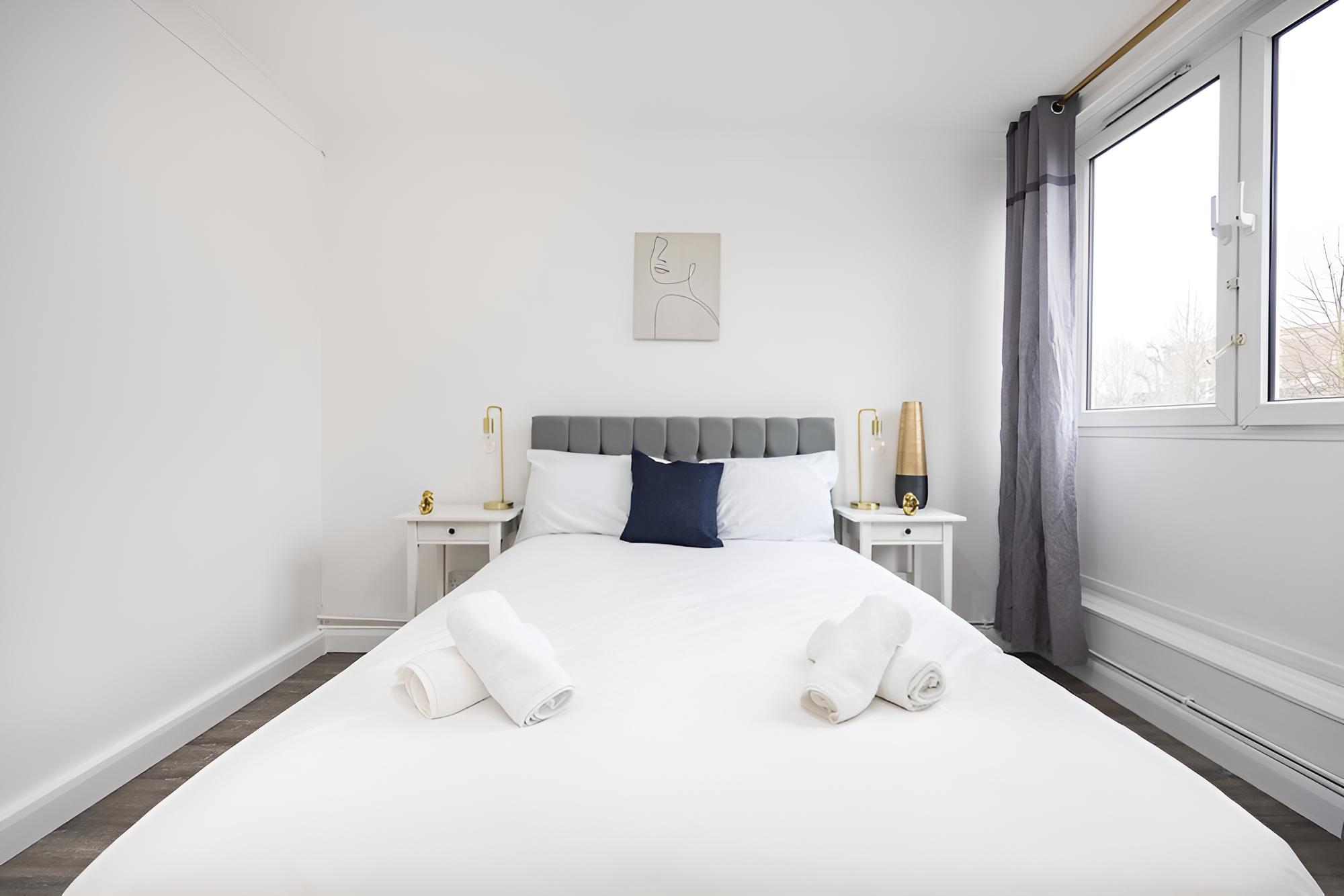 Holiday Square Aparments