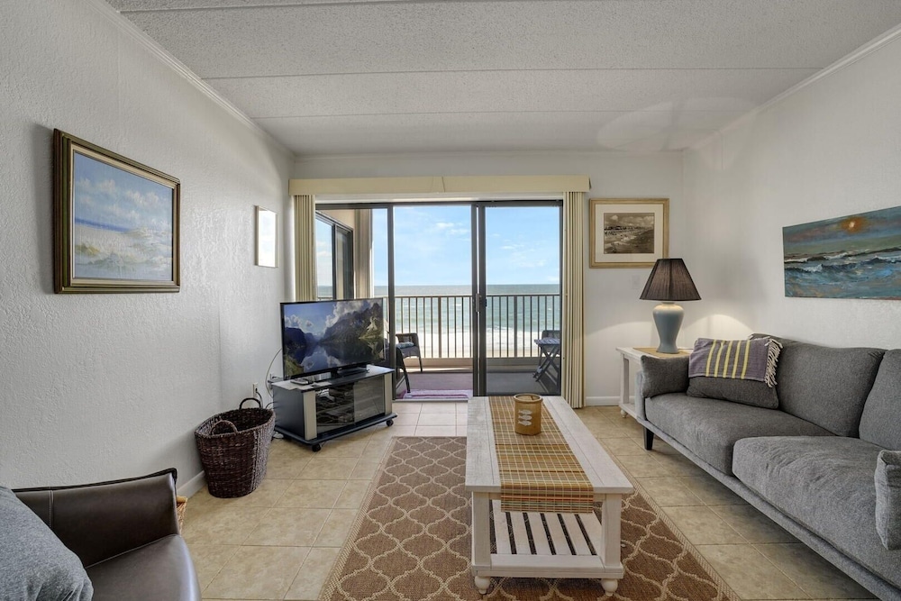 Even Keel 502 2 Bedroom Condo