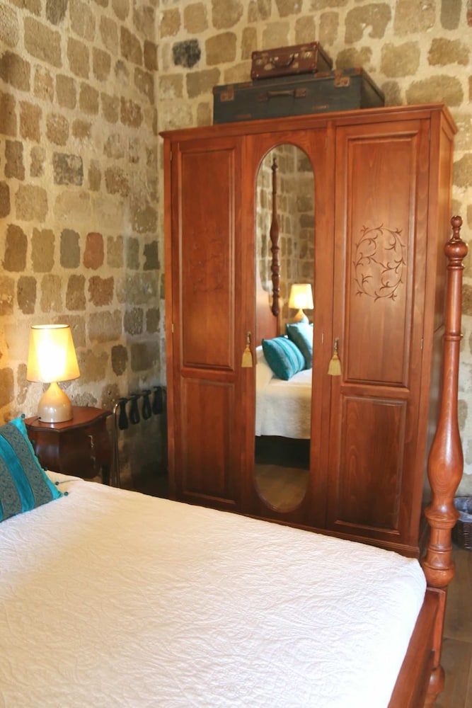 hotel ellique
