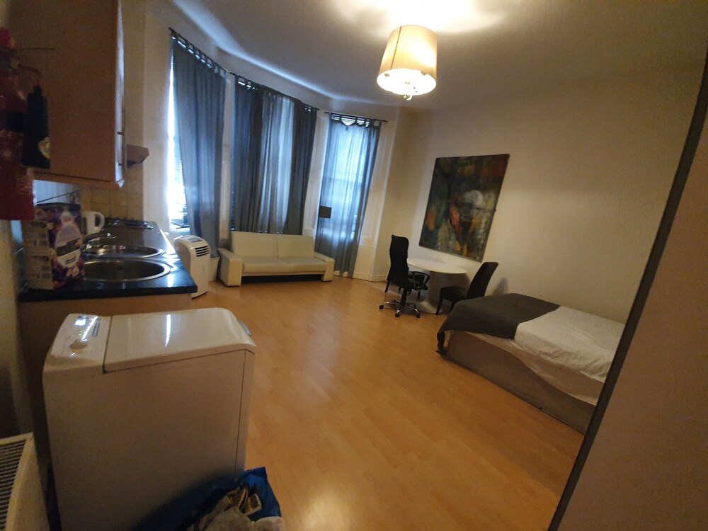 Studio Apartment in South Kensington 17