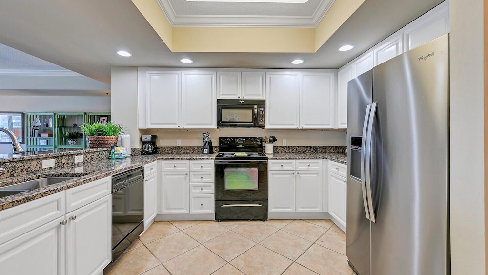 Harbor Landing 203b view 2