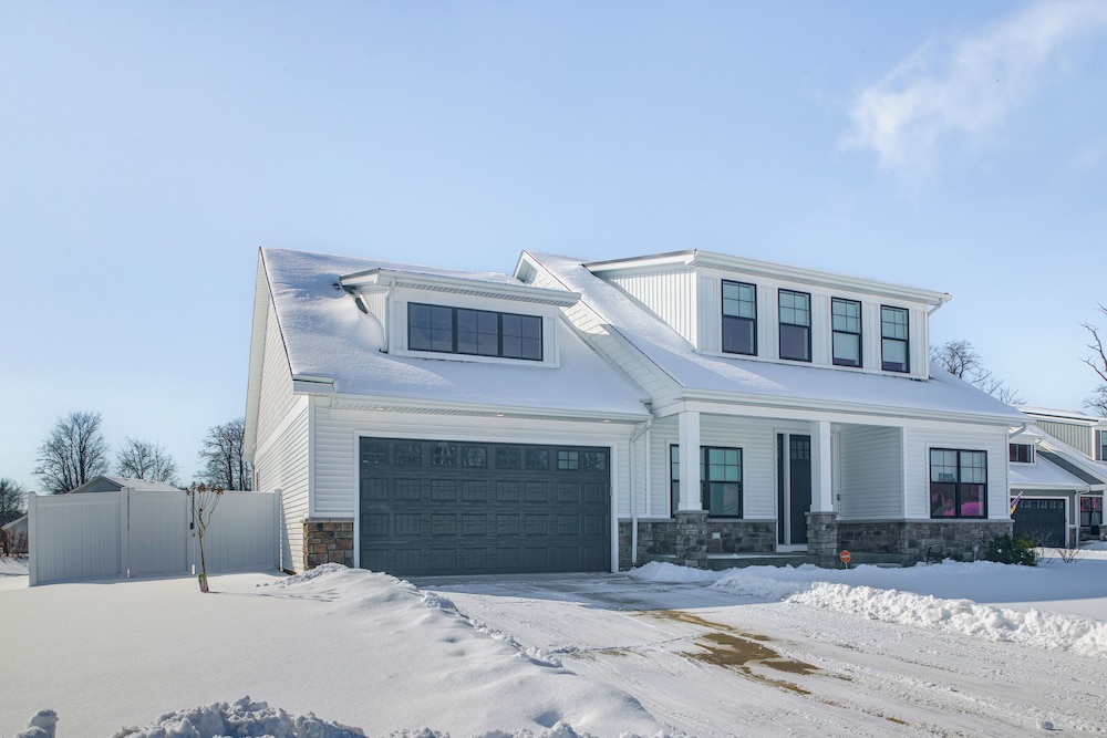 2 Mi to Notre Dame: Spacious Home w/ Private Yard