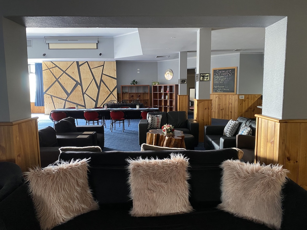 The Menai Hotel Motel