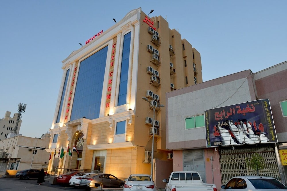 Crown City Hotel