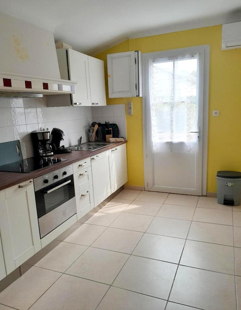 Holiday Home in La Teste Near Arcachon Beach