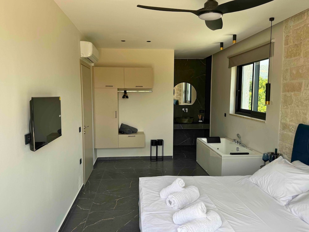Panstel - Villa Aurora With Private Pool Jacuzzi