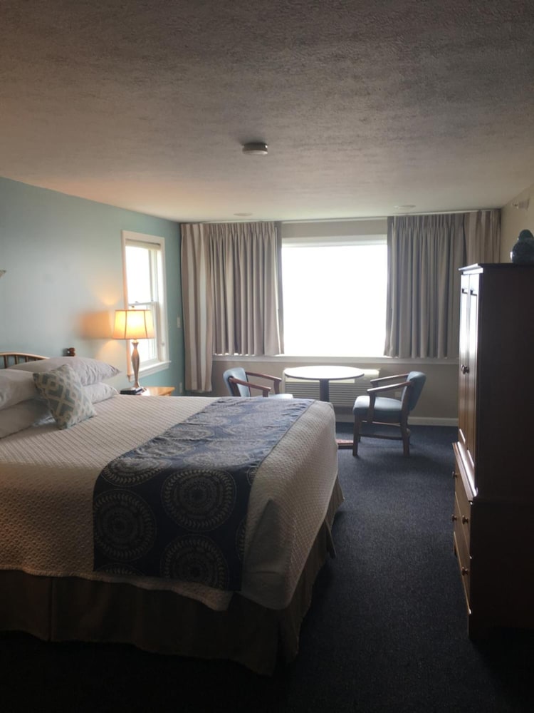 The Cutty Sark Motel