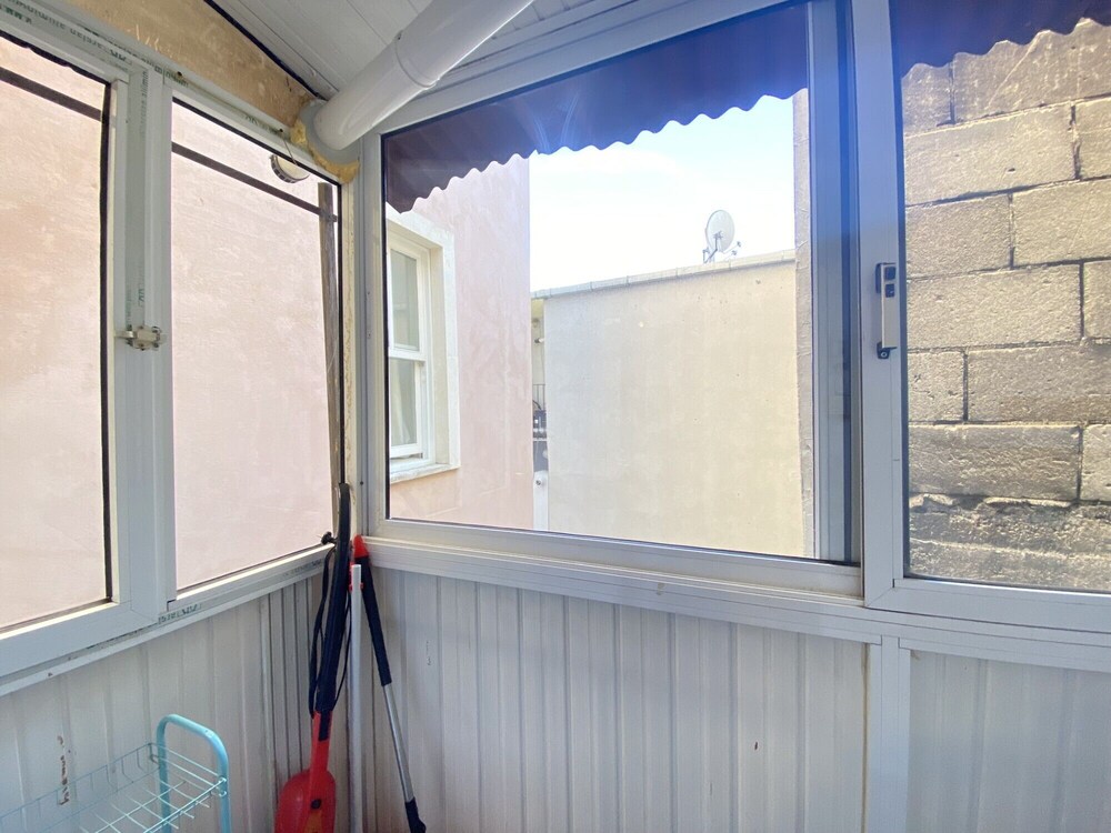Chic Flat With Balcony in the Heart of Beyoglu