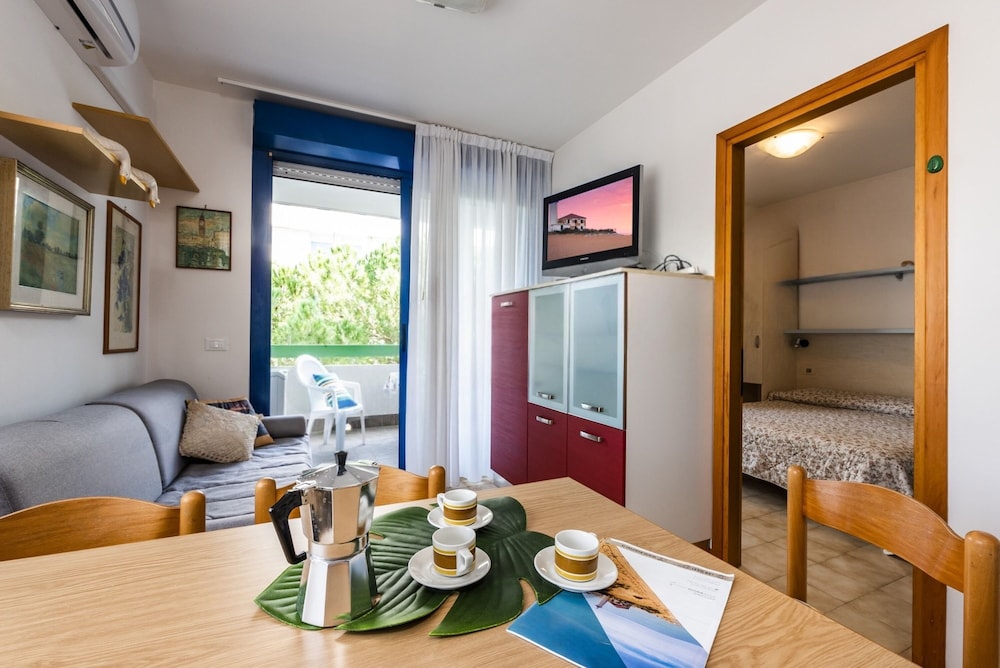 Cozy Bibione Apartment With Comfortable Terrace