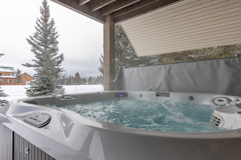 Black Bear Lodge