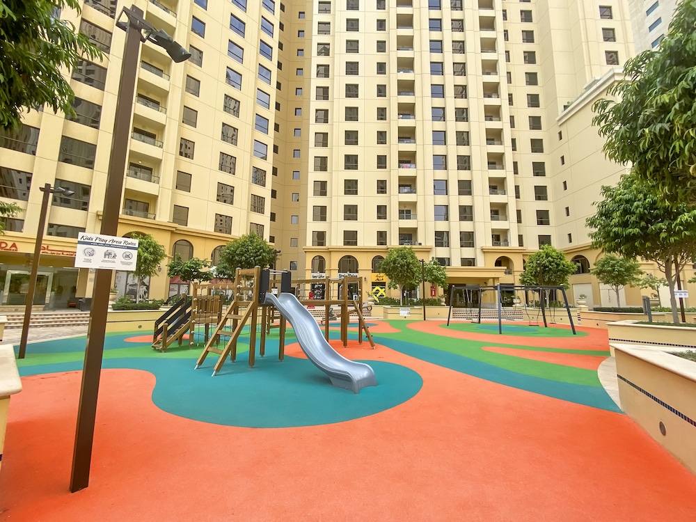 FAM Living- JBR Shams 1
