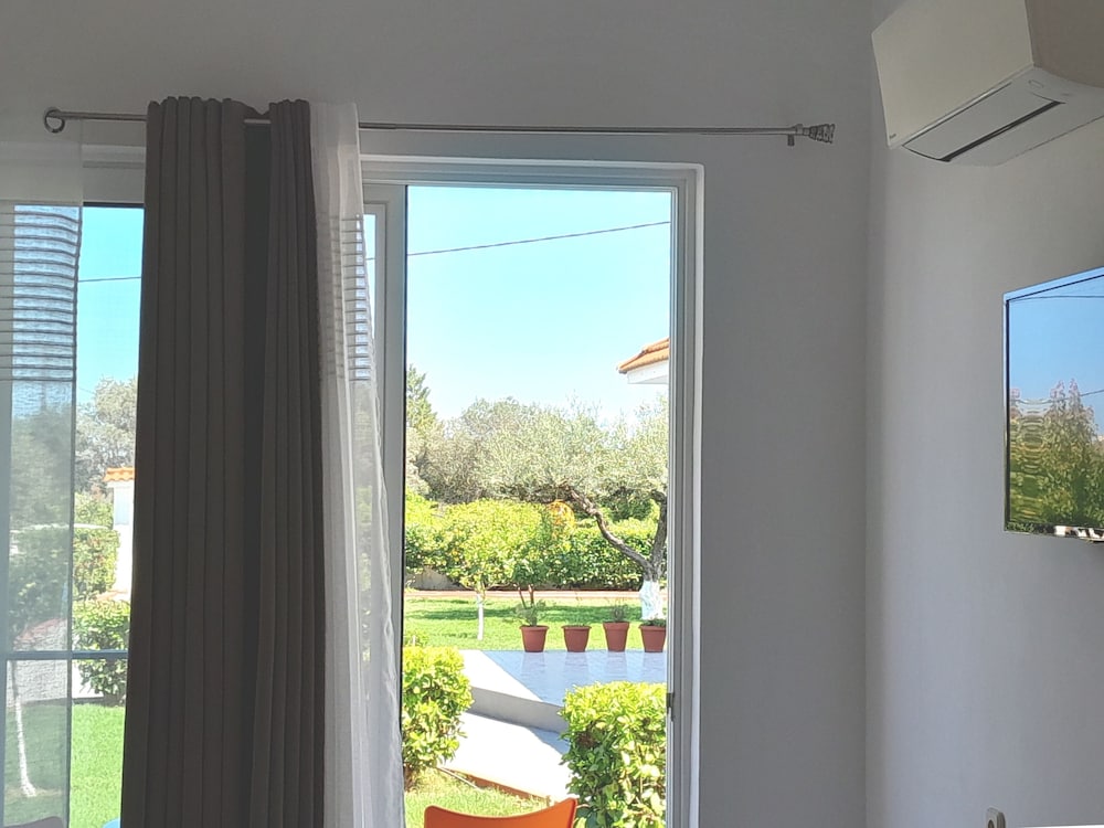 Villa Maroula