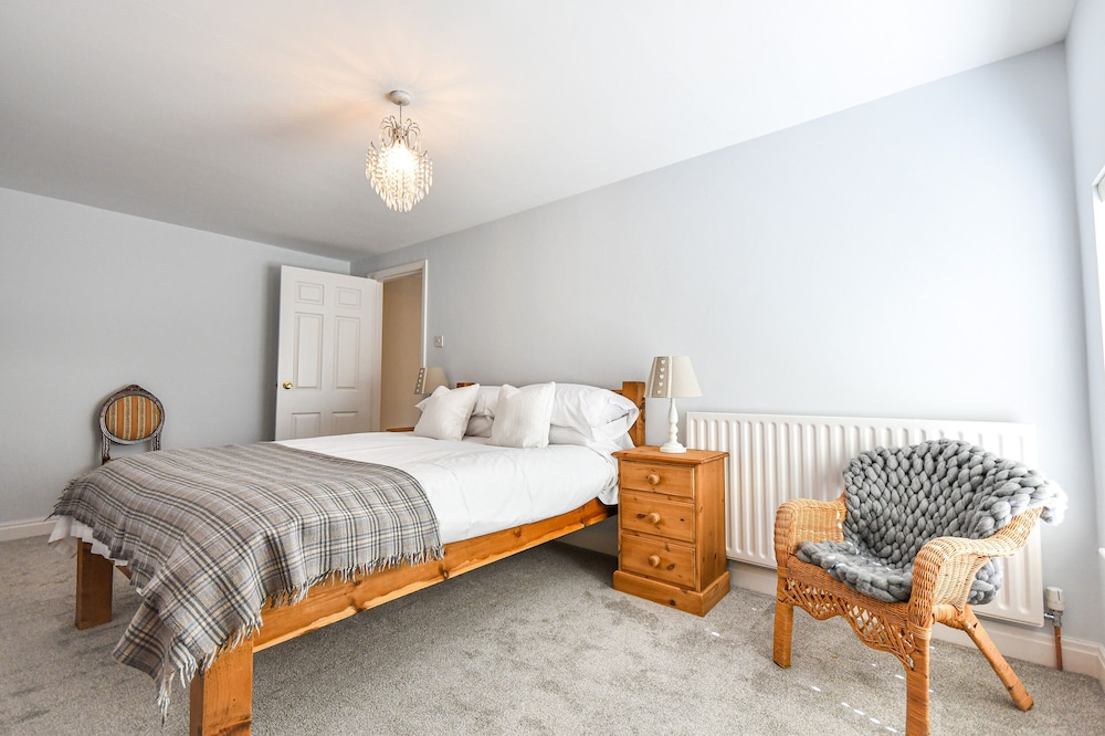 Dovecote Farm House