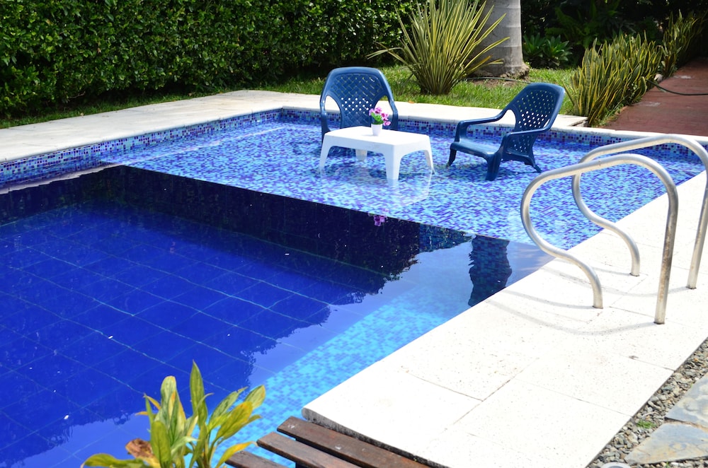 Espectacular chalet con piscina