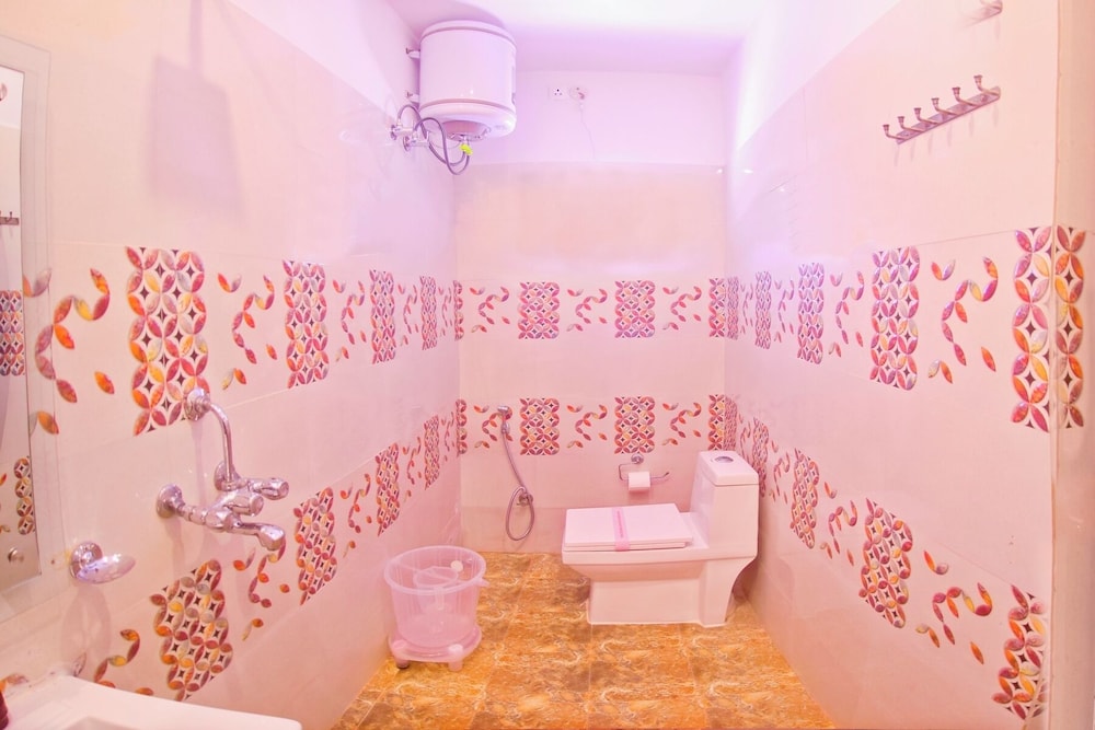 THE KASHI RESIDENCY