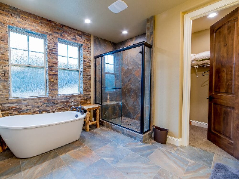 Inn the Woods Suites