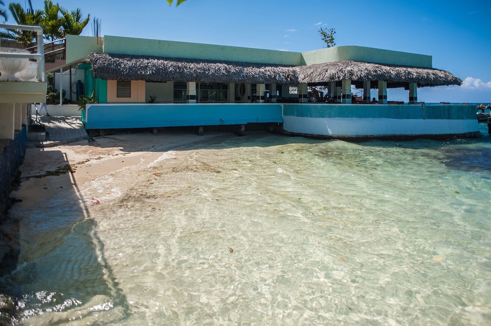 Ocean Rooms at Oceans Palm Resort