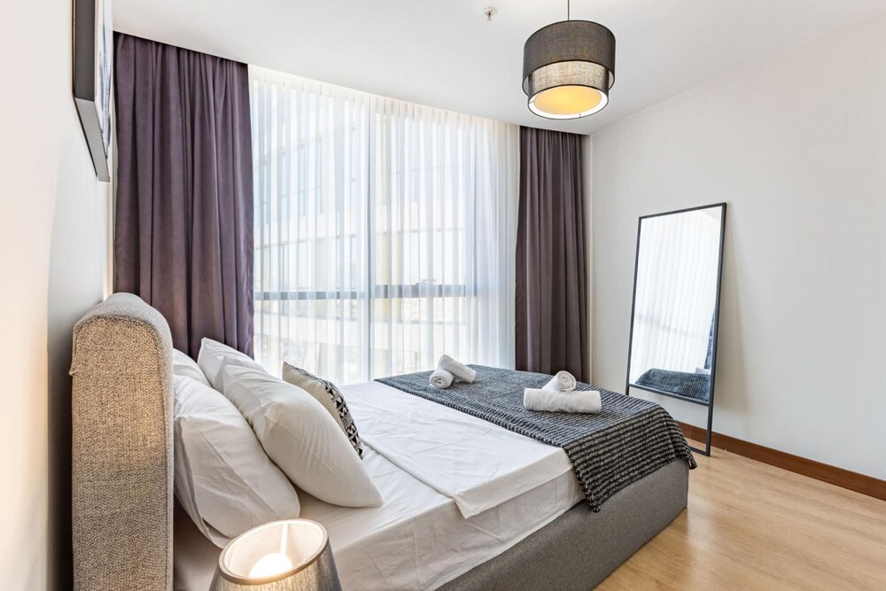 Charming Flat With Gorgeous City View in Atasehir