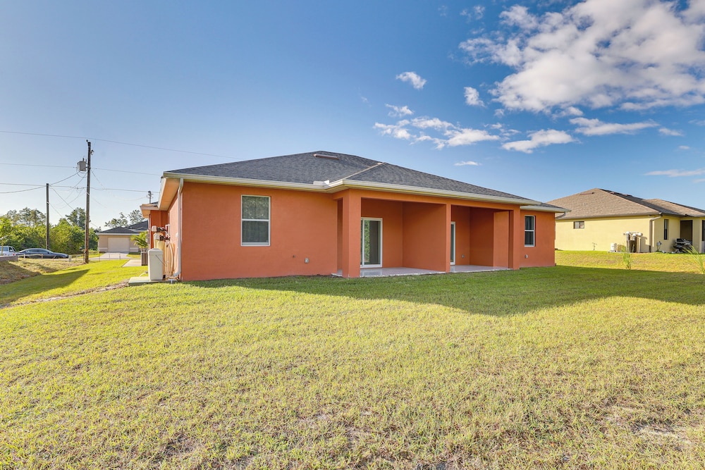 11 Mi to Fort Myers River District: Suburban Haven