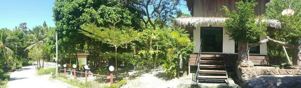 Lipe Sunset Forest Resort