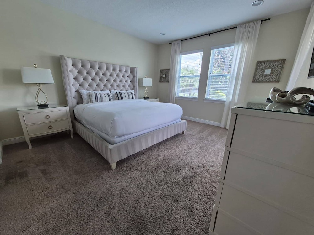 6BR 5BA w Private Pool Spa Near Disney