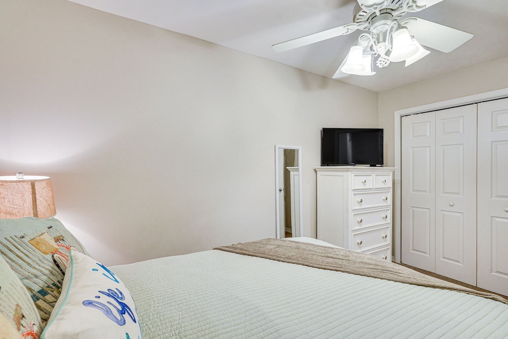 Panama City Beach Townhome w/ Resort Amenities!
