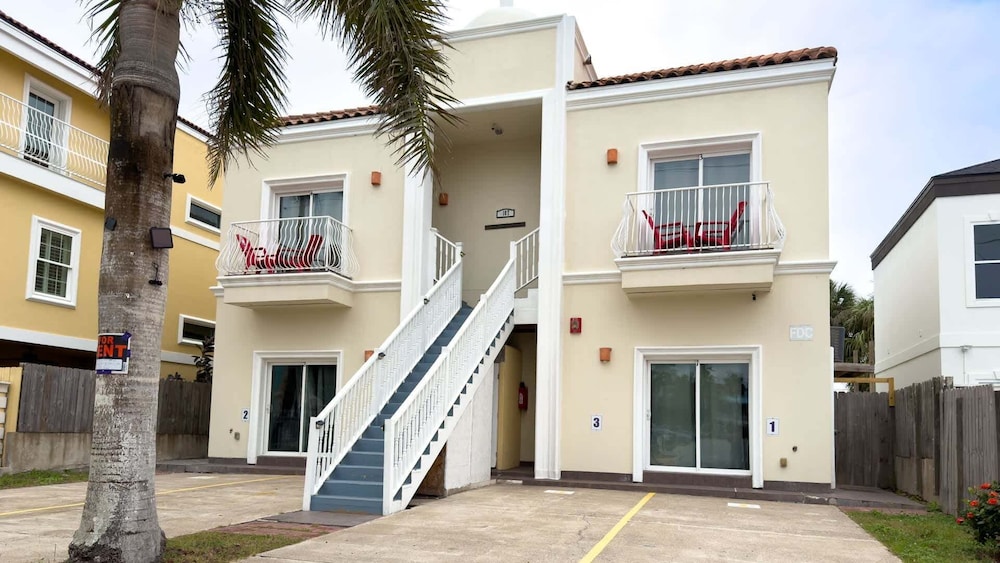 Priced Right Near Beach Well Equipped 2 Bedroom Apts