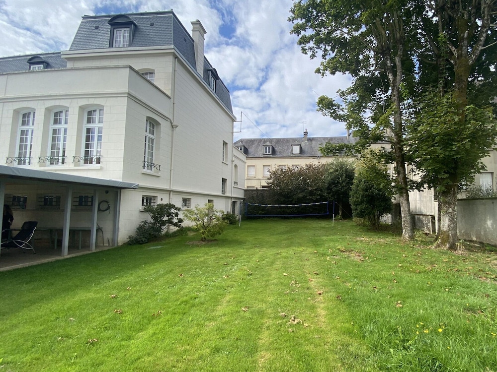 Comfortable Apartment in the Elegant Manor House