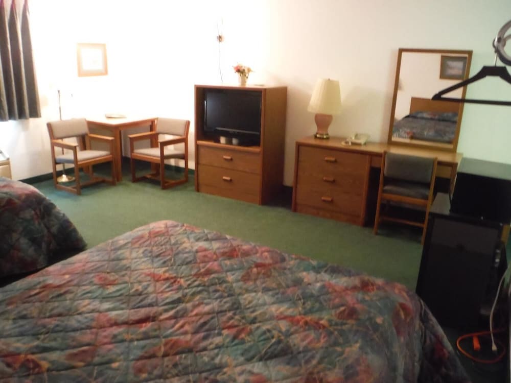 Caravan Motel view 5