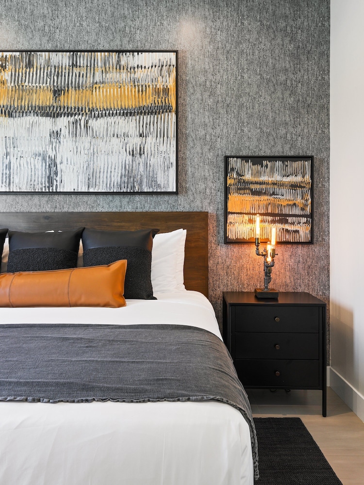 Ember-pool Heat Available-in North Scottsdale