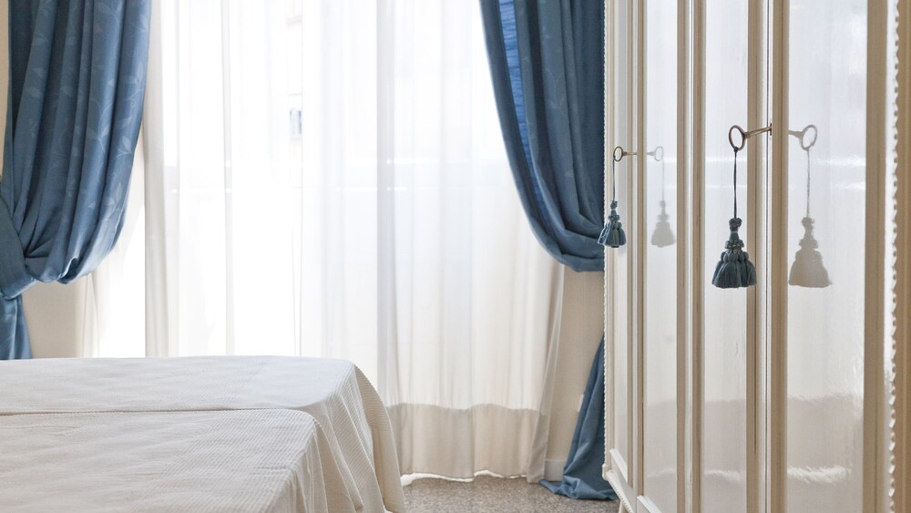 Rental In Rome Vatican Vintage Apartment
