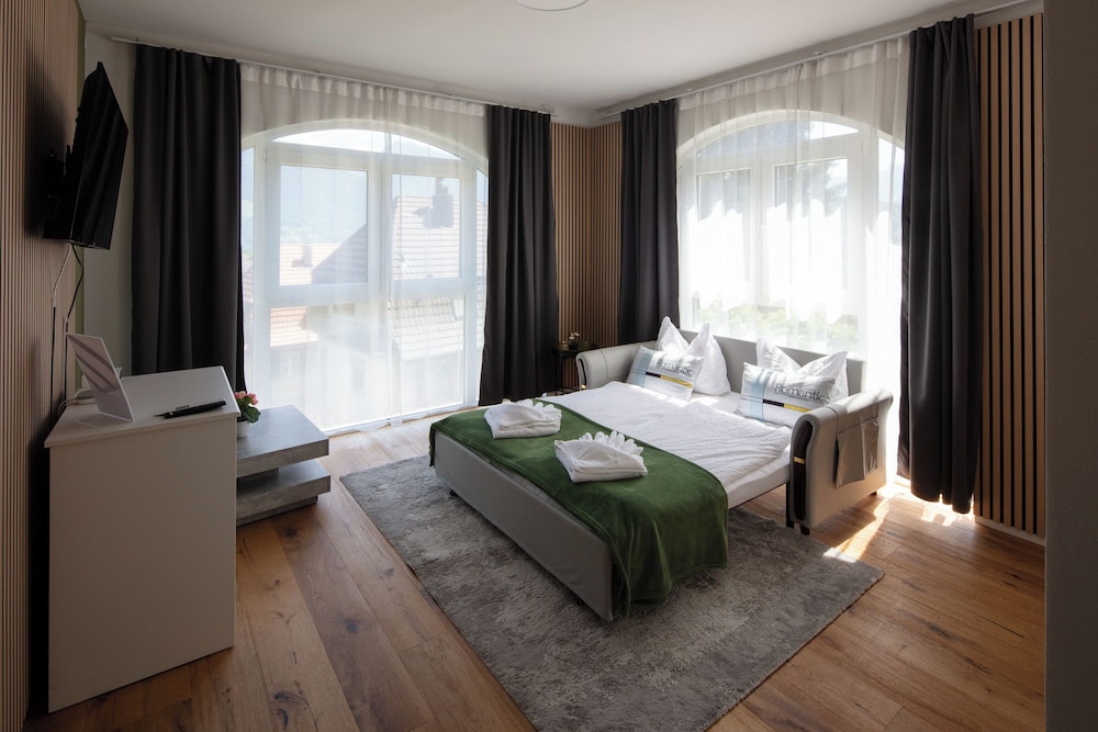 BERG&BERG APARTMENTS-Spiez Self Check-In
