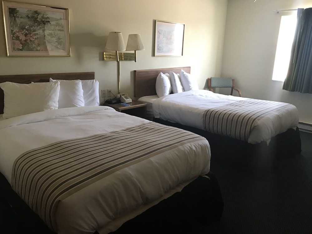 Rodeway Inn - Property Image 6