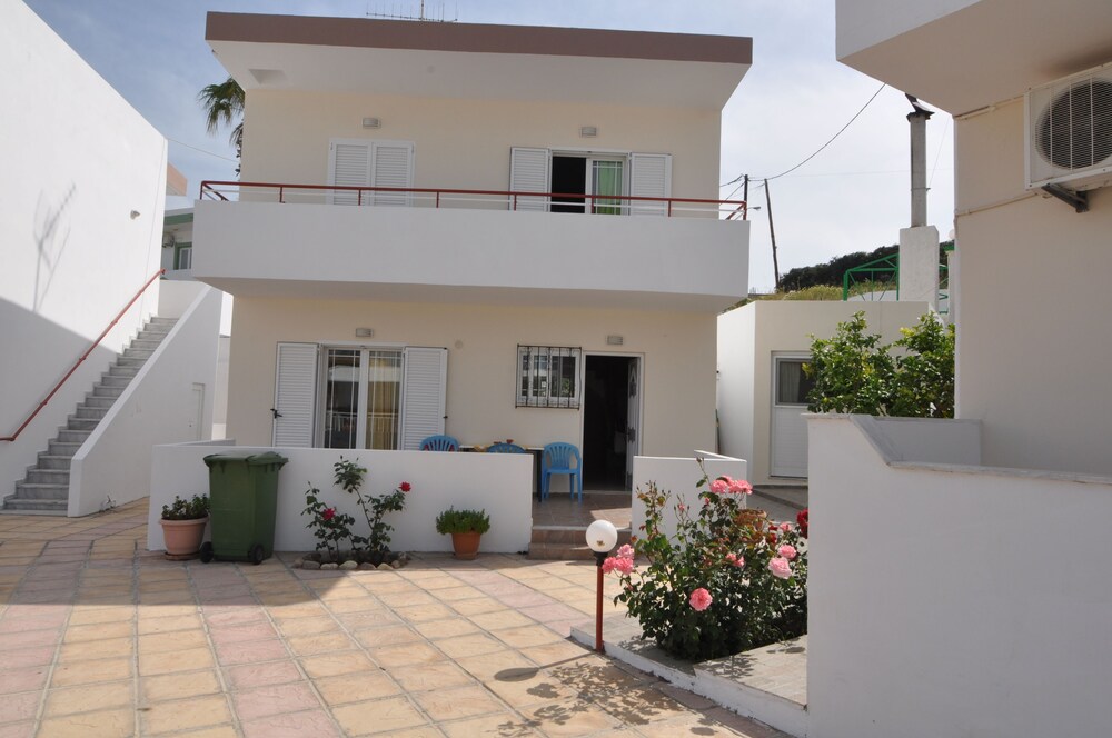Villa Popi