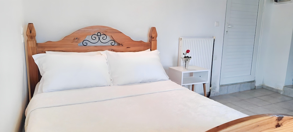 SkyFrame Apartments