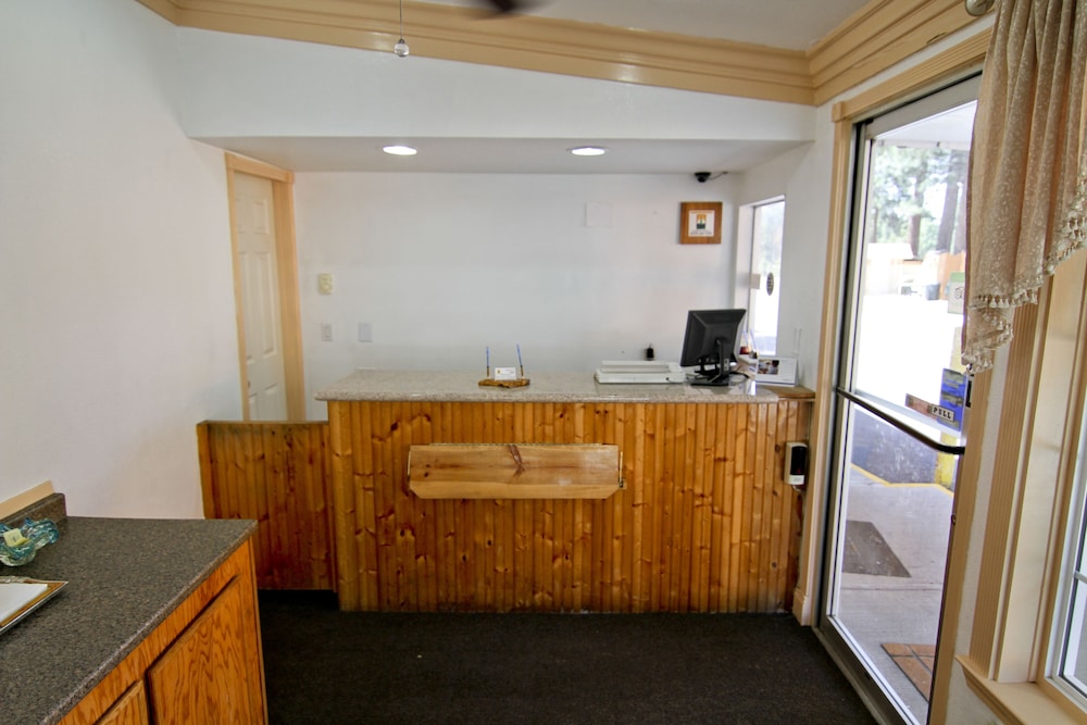 Lake Tahoe Vacations - National 9 Inn - Property Image 13