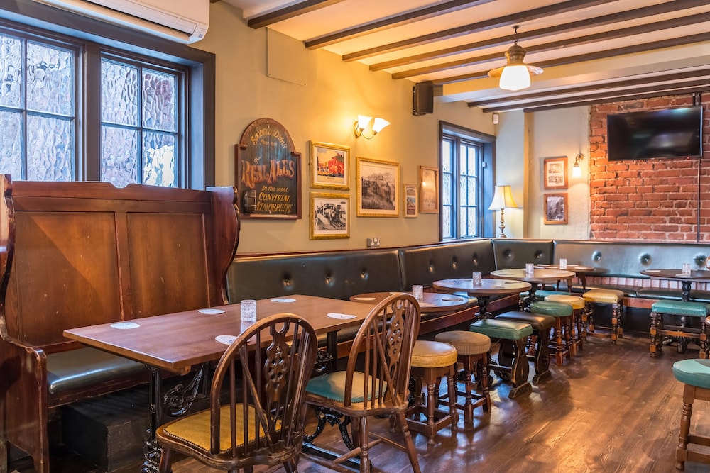 Station Inn