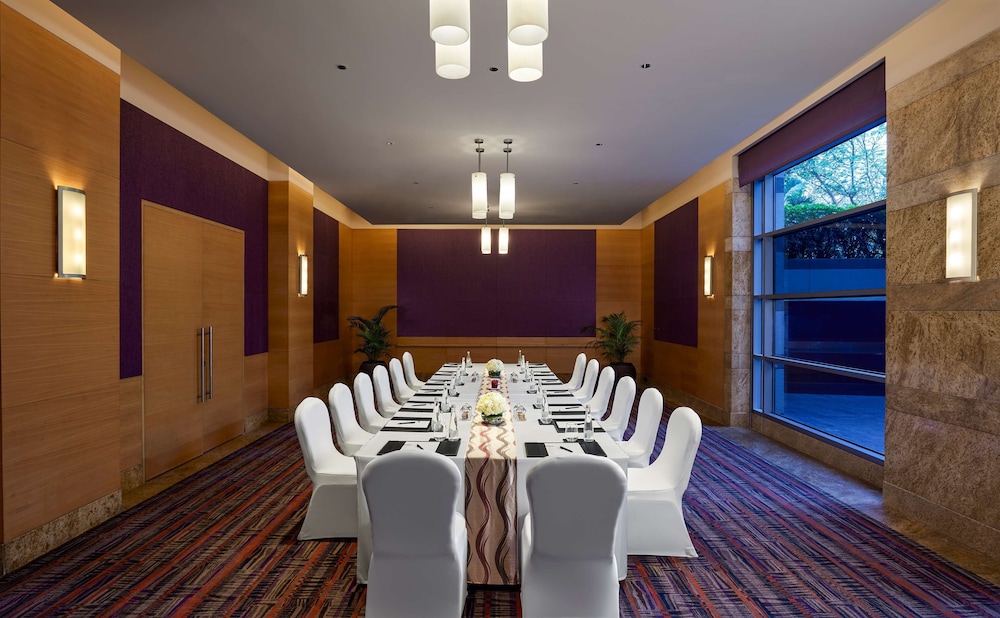 Mumbai Vacations - Grand Hyatt Mumbai Hotel and Serviced Apartments - Property Image 87