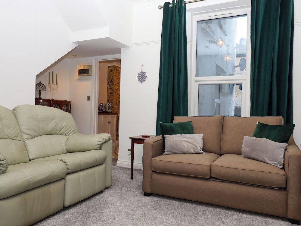 Flat 2