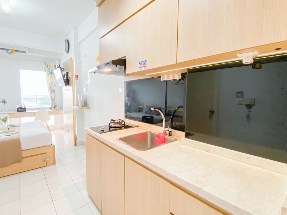 Comfy And Tidy Studio At Patraland Urbano Apartment