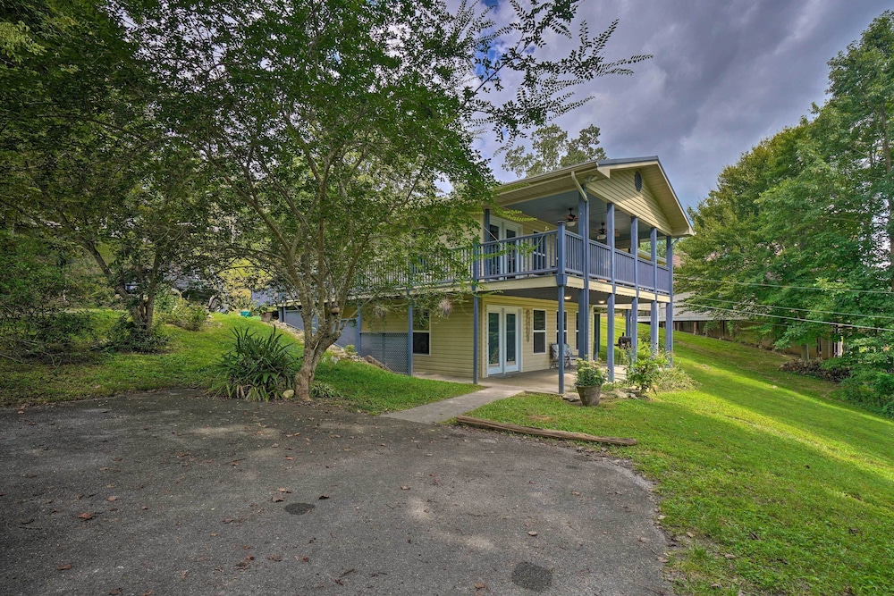 Caryville Home w/ Dock, Steps to Norris Lake! view 5